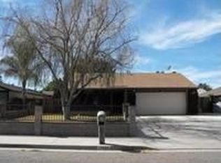 3060 Strassbourg Dr, Riverside, CA 92504