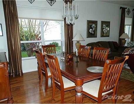 3rd image of 8295 Parkside Dr