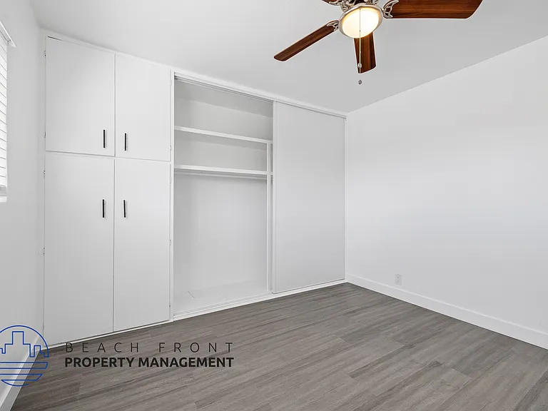 1855 Stanley Ave — Photo 8