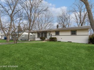 5357 Westview Ln, Lisle, IL 60532