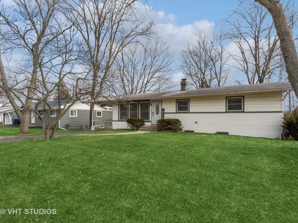 5357 Westview Ln, Lisle, IL 60532