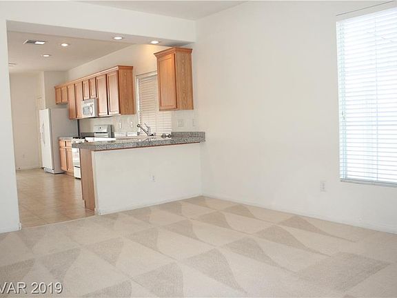 3rd image of 8209 Shaded Arbors St