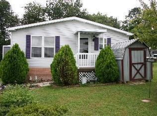 16106 McGregor Dr, Hagerstown, MD 21740