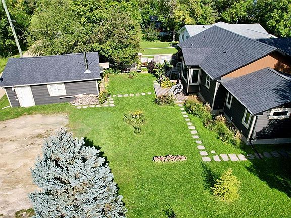 5th image of 7 Norway Ave