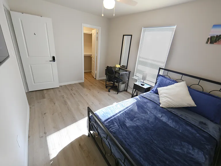 Chesterfield Dr — Photo 4