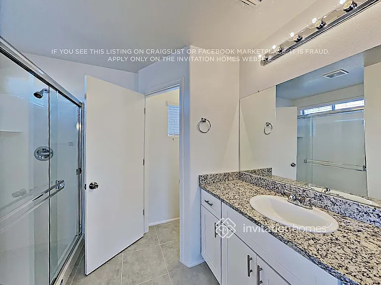 12614 W Medlock Dr — Photo 16