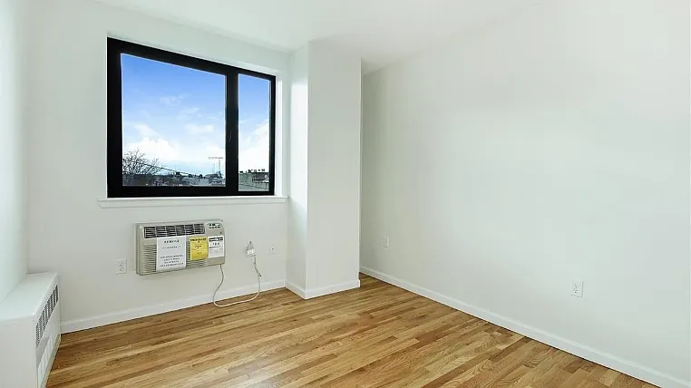 265 Van Brunt St #2F — Photo 6