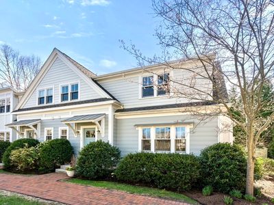 72 Pond St #M, Jamaica Plain, MA, 02130