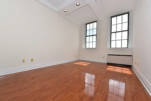 Rented by Keller Williams NYC | media 4