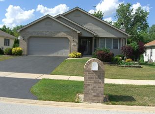 259 Hillcrest Ln, Steger, IL 60475