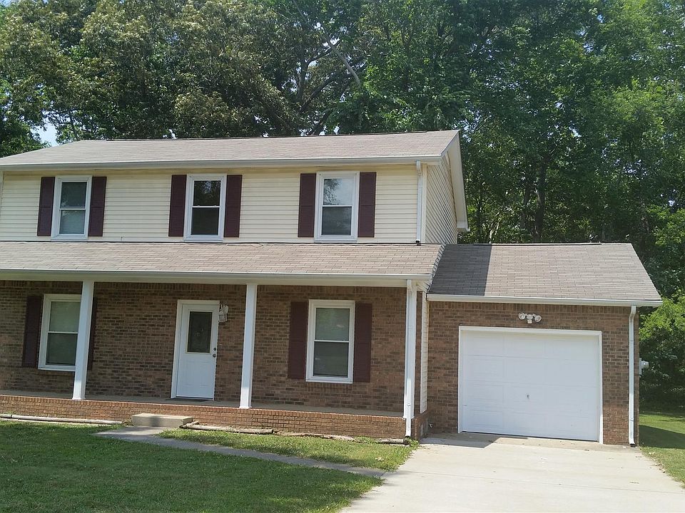 1st image of 313 Marys Oak Dr