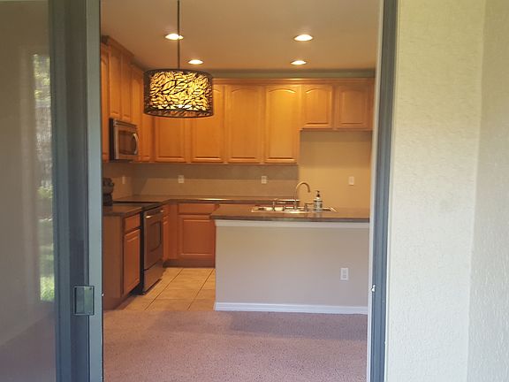 Screened Porch to Kitchen