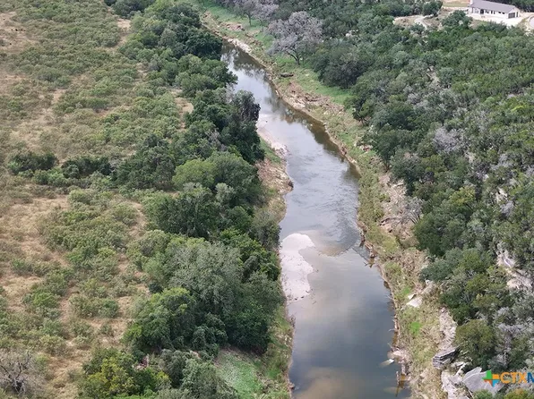 1754 Paradise Pkwy, Canyon Lake, TX 78133