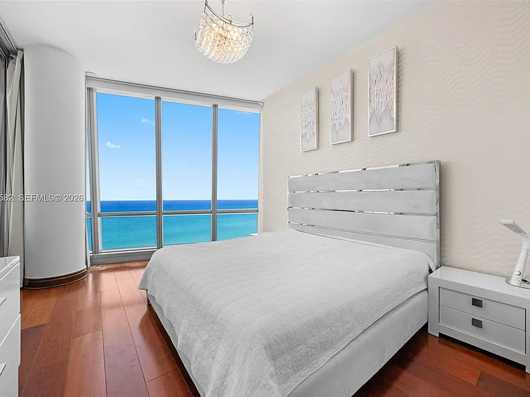 17121 Collins Ave #Penthouse 4406 — Photo 29