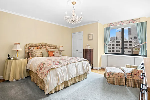 Sold by Douglas Elliman | media 12