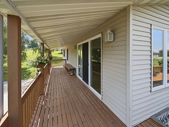 5th image of 1015 Ridge Rd S