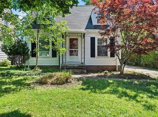 1307 Gordon Rd, Lyndhurst, OH 44124