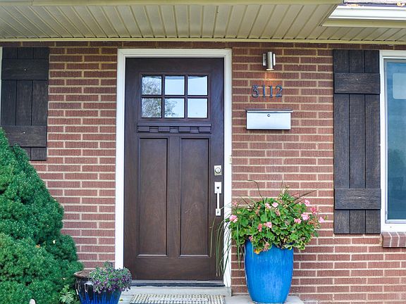 3rd image of 3112 E Majestic Dr