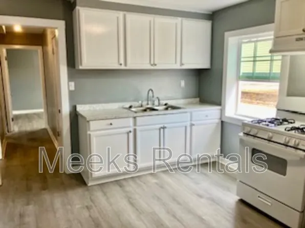 408 1st St Unit 12, Pt Pleasant, WV 25550