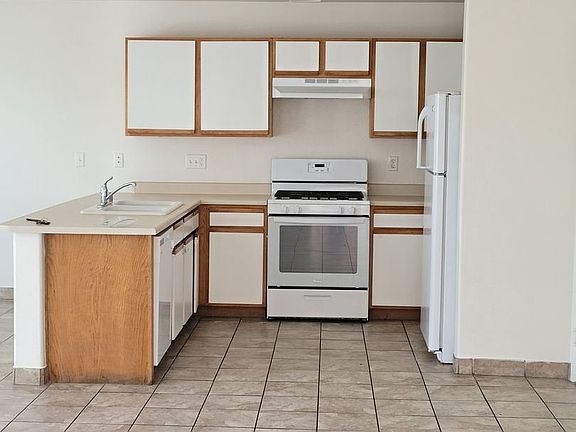 2nd image of 6137 Daisy Lee Ave