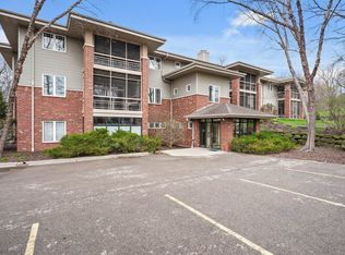 2820 Mickelson Pkwy UNIT 304, Fitchburg, WI 53711