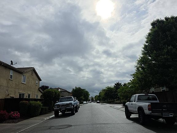 4th image of 5415 Jamesport Way