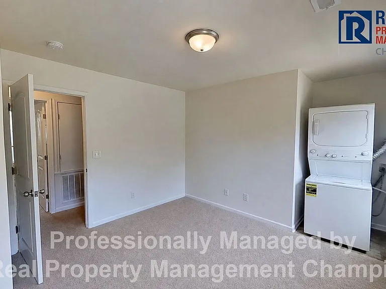 812 S 5th Ave — Photo 18