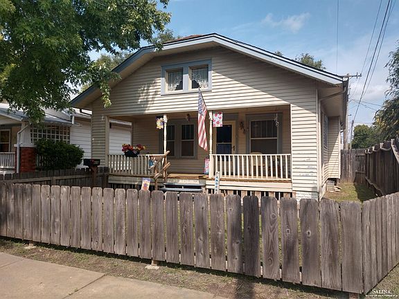 5th image of 416 Charles St