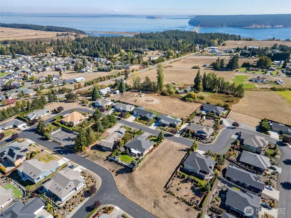 440 Morgison Loop, Sequim, WA 98382