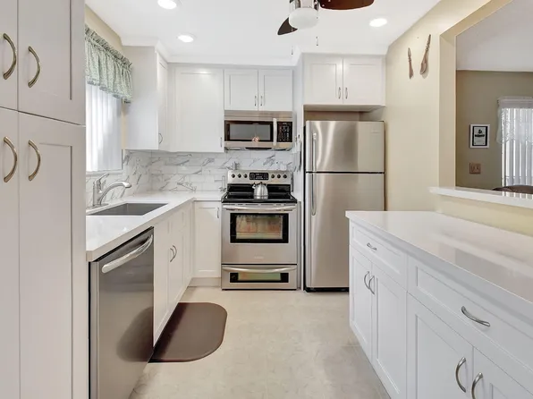 15217 Lakes Of Delray Boulevard #109, Delray Beach, FL 33484