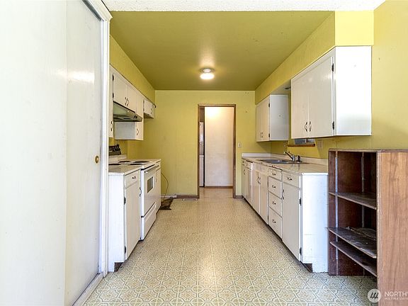 5th image of 1022 SE Broadway Avenue