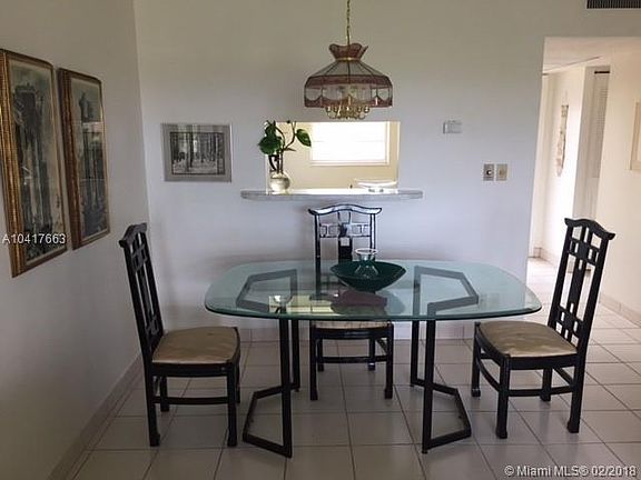 3rd image of 4805 NW 35th St APT 610