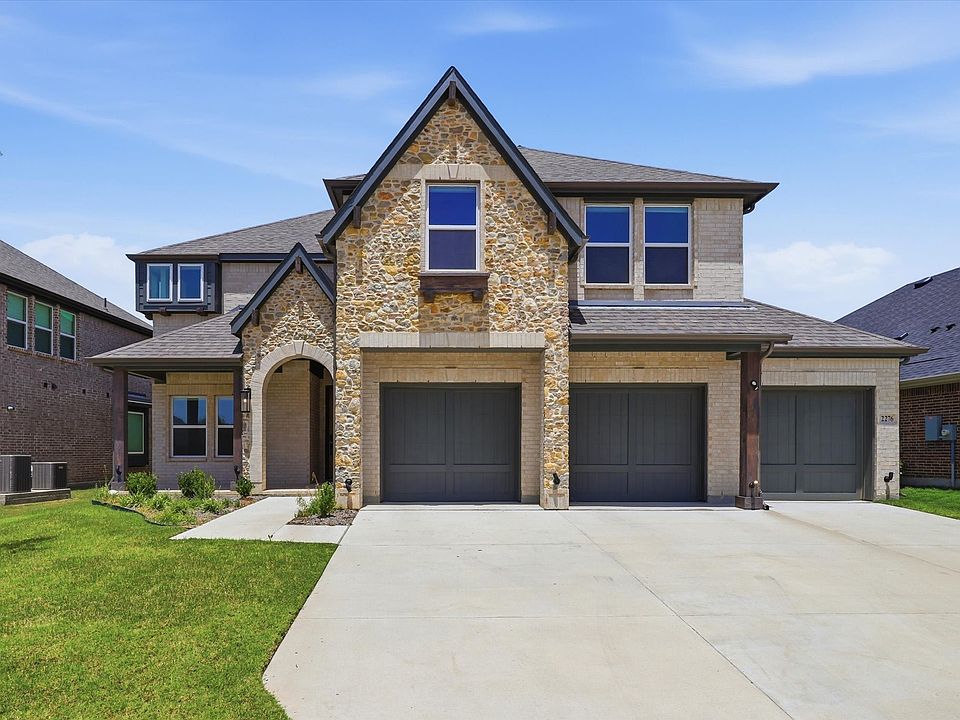 1st image of 2276 Valencia Dr