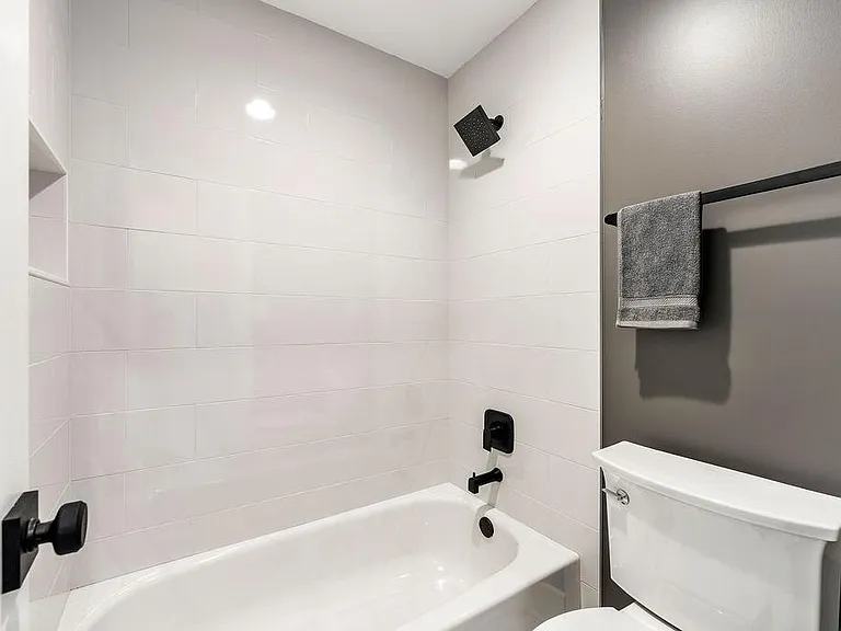 516 Park Ridge Cir — Photo 17