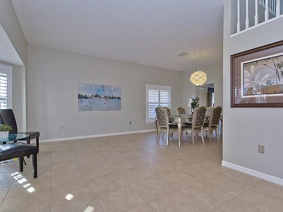4th image of 11511 Whispering Hollow Dr