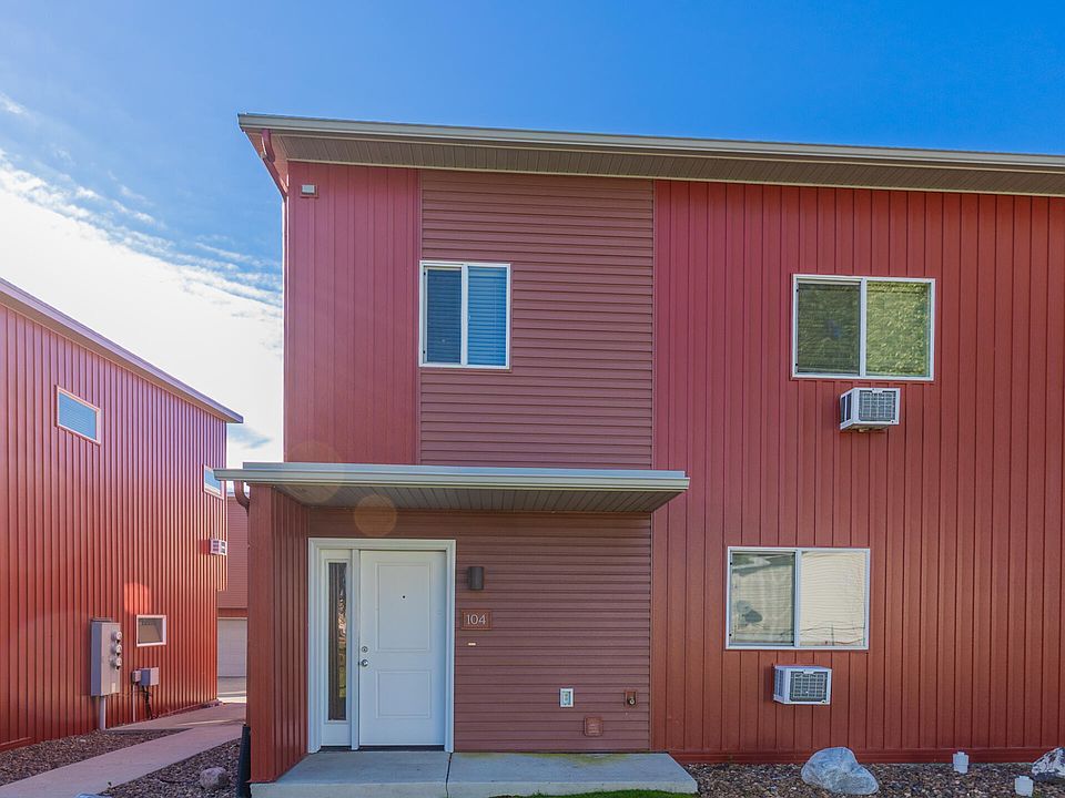 1st image of 3202 17th Ave W APT 104