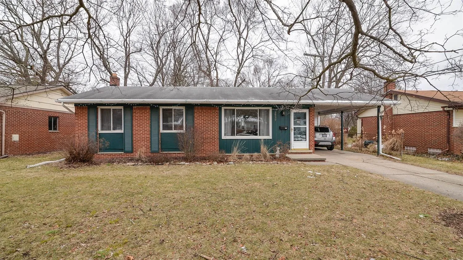 2939 Marshall St photo 1
