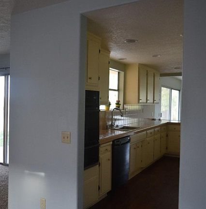4th image of 11225 Peach Ave