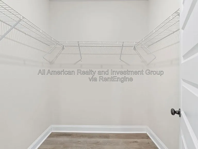 331 Adams Dr — Photo 25