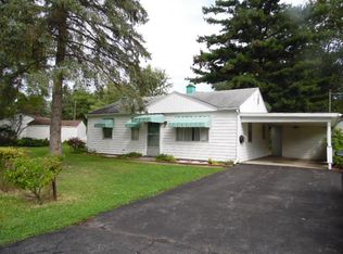 1 Douglas Dr, Waterloo, NY 13165