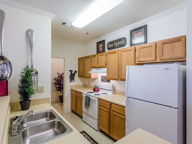 Foothills Apartments — Photo 24
