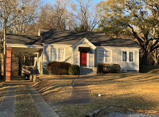 502 W College St, Clinton, MS 39056