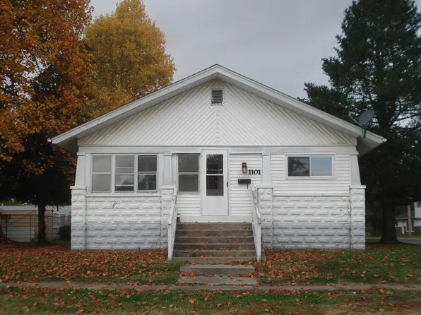 1101 S 12th St, Herrin, IL 62948