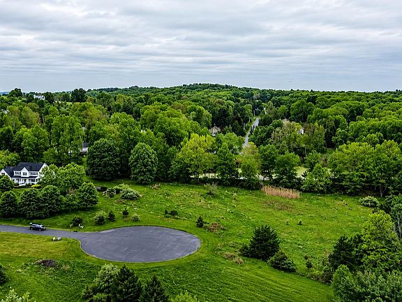 2nd image of 492 Black Meadow Road