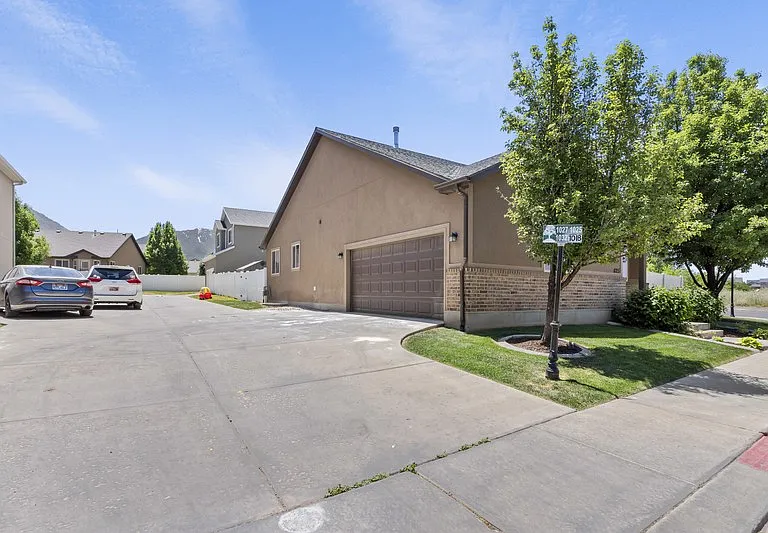 1025 N Apple Seed Ln — Photo 27