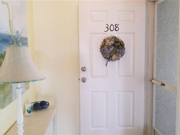3rd image of 3655 Amberly Cir APT A308