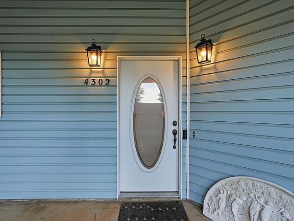 5th image of 4302 Glenda Ln