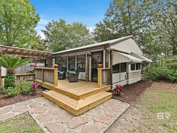 473 Buena Vista Dr, Lillian, AL 36549