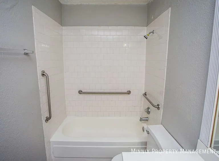 7402 Waco Ave #B — Photo 16