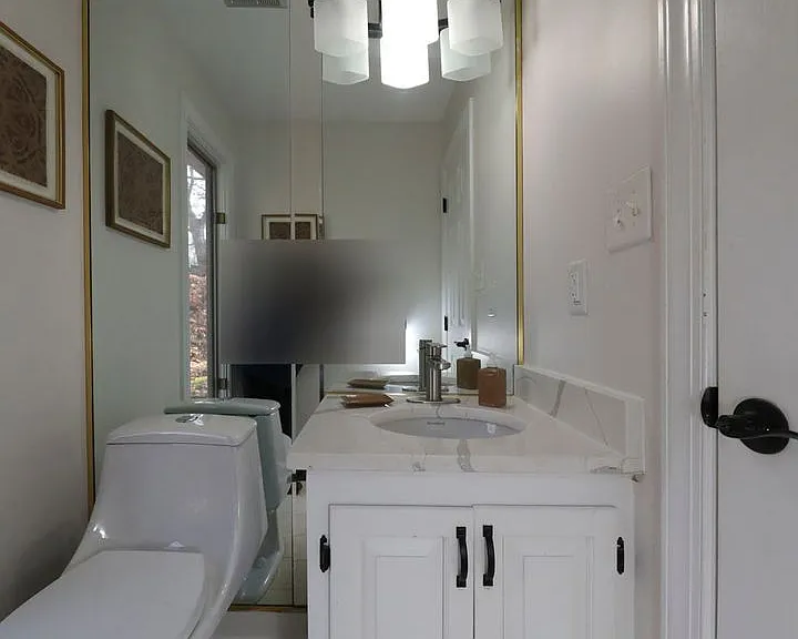 208 Fairfax Way — Photo 30